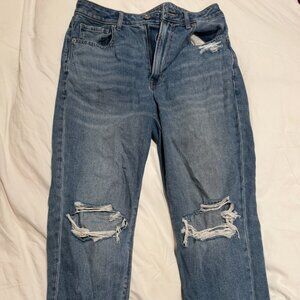 American Eagle Mom Jean